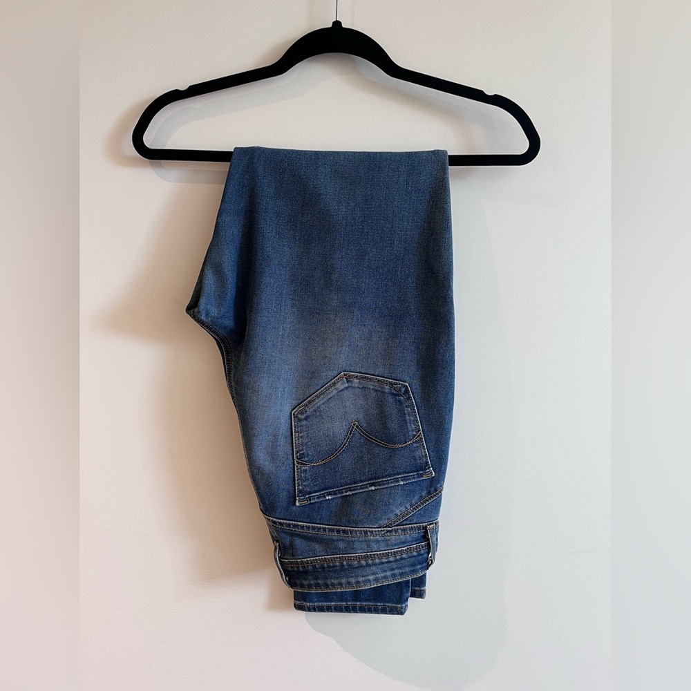 Levi's Skinny Jeans.